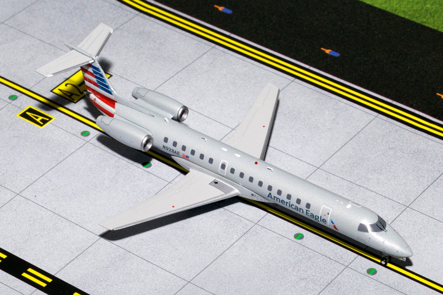 1/200 ERJ-145 American Eagle N928AE