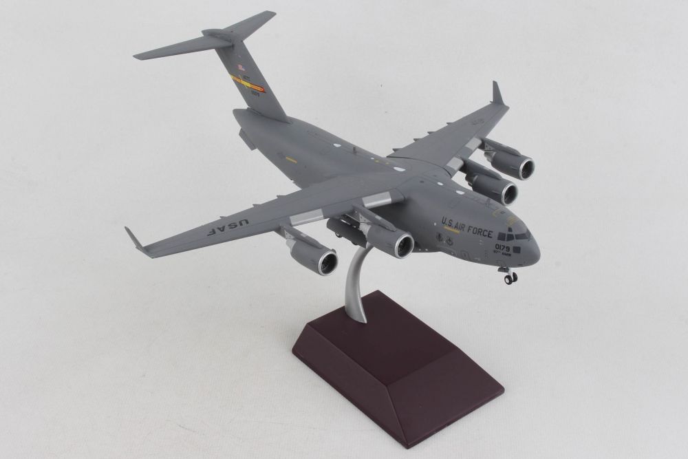 1/200 U.S. Air Force C-17A Globemaster III 00-0179 Altus Air Force Base