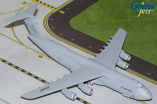 1/200 U.S. Air Force C-5M Super Galaxy 69-0024 (Dover AFB)