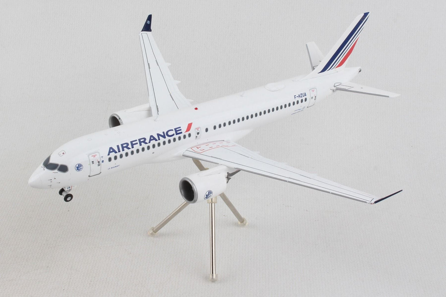 1/200 Air France A220-300 F-HZUA