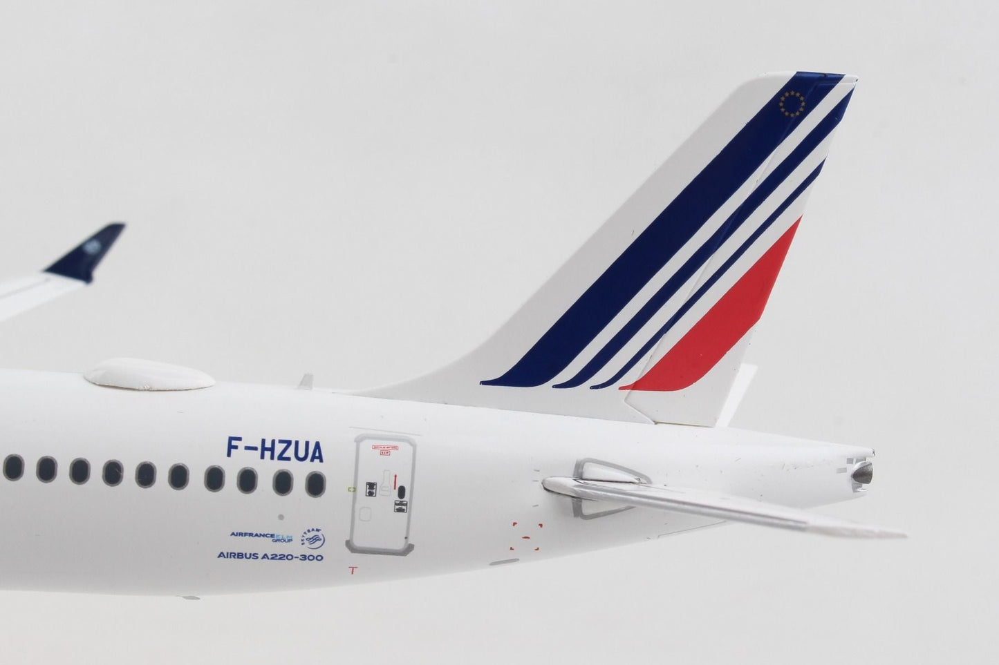 1/200 Air France A220-300 F-HZUA