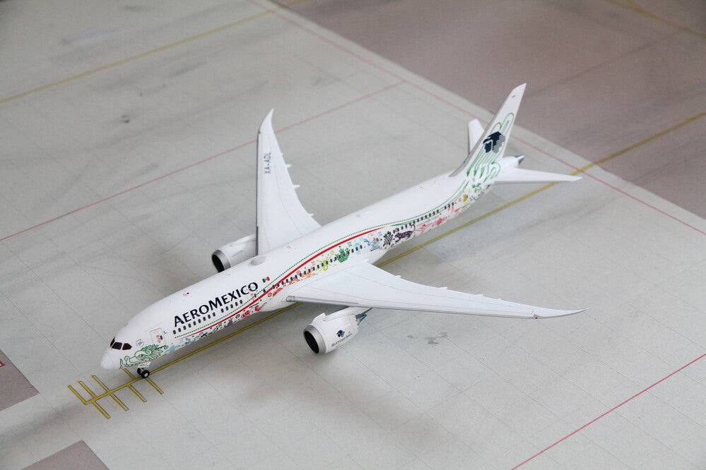 1/200 Aeromexico B787-9