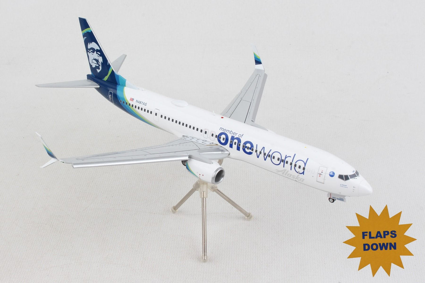 1/200 Alaska Airlines B737-900ER N487AS oneworld livery w/ flaps down