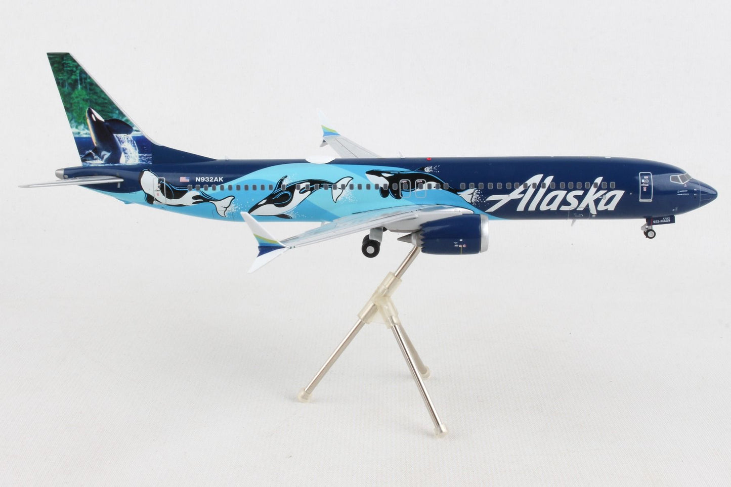 1/200 Alaska Airlines B737-9 Max Whales (N932AK)