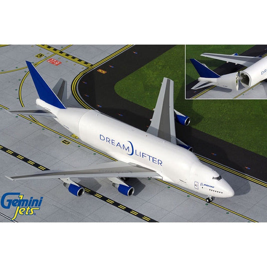 1/200 B747-400LCF Dreamlifter N7188A with Opening Fuselage