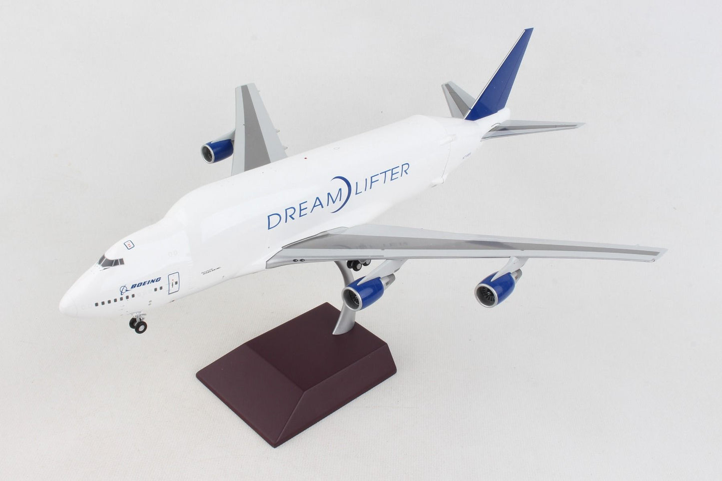 1/200 B747-400LCF Dreamlifter N7188A with Opening Fuselage