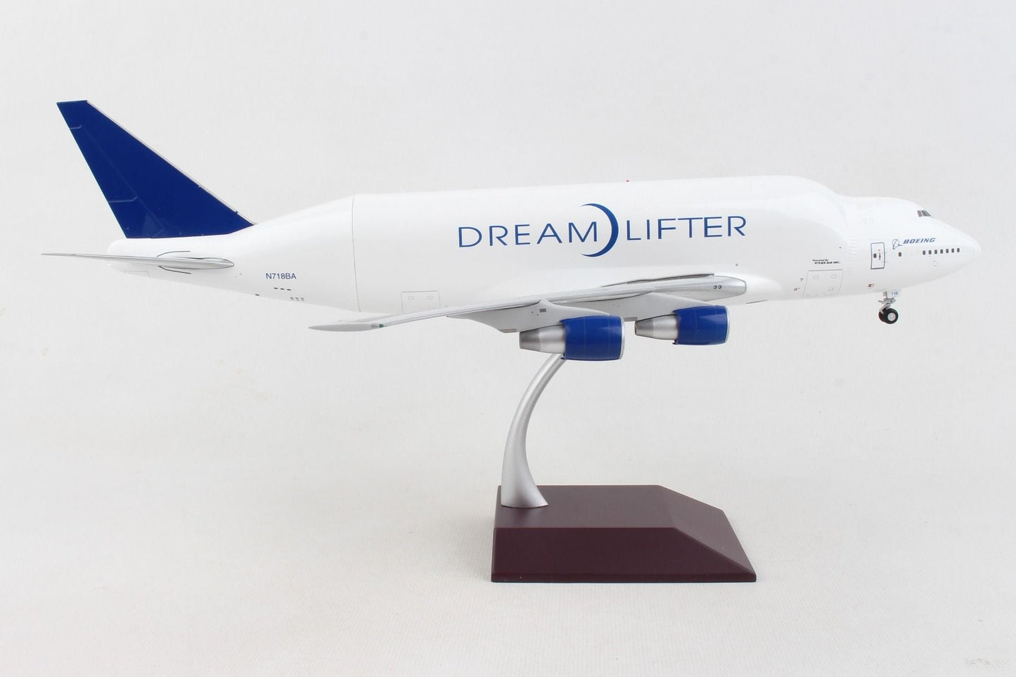 1/200 B747-400LCF Dreamlifter N7188A with Opening Fuselage