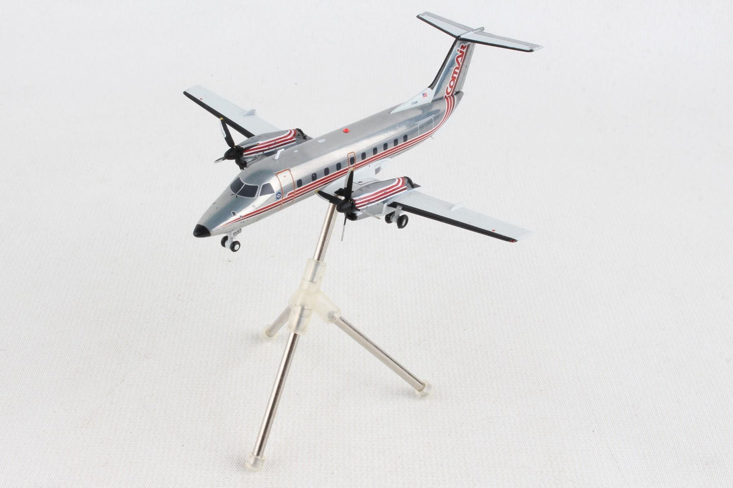 1/200 Comair EMB-120RT Brasilia N137H