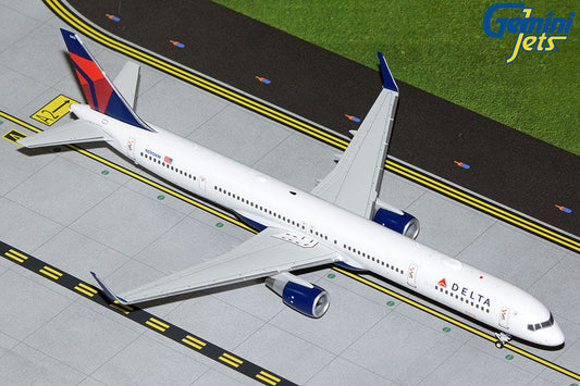 1/200 Delta Air Lines B757-300W N590NW