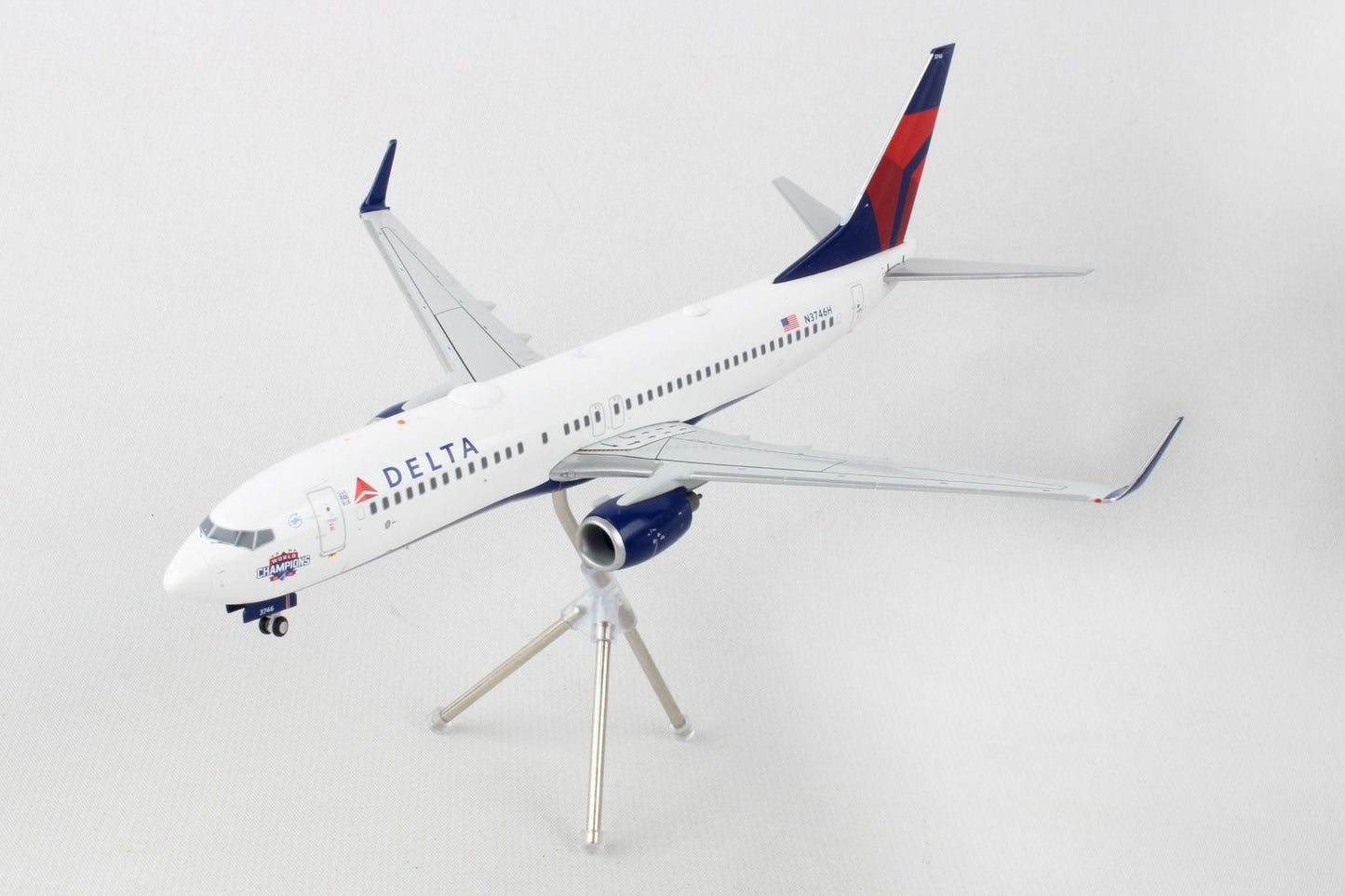 1/200 Delta Air lines B737-800W Atlanta Braves