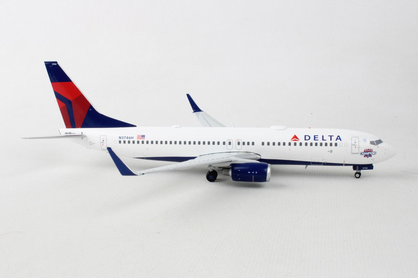 1/200 Delta Air lines B737-800W Atlanta Braves