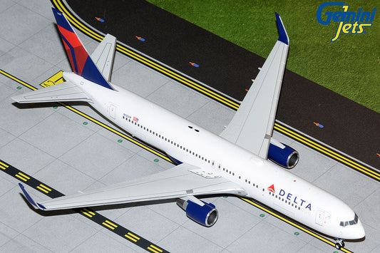 1/200 Delta Air Lines B767-300ER(W) N1201P