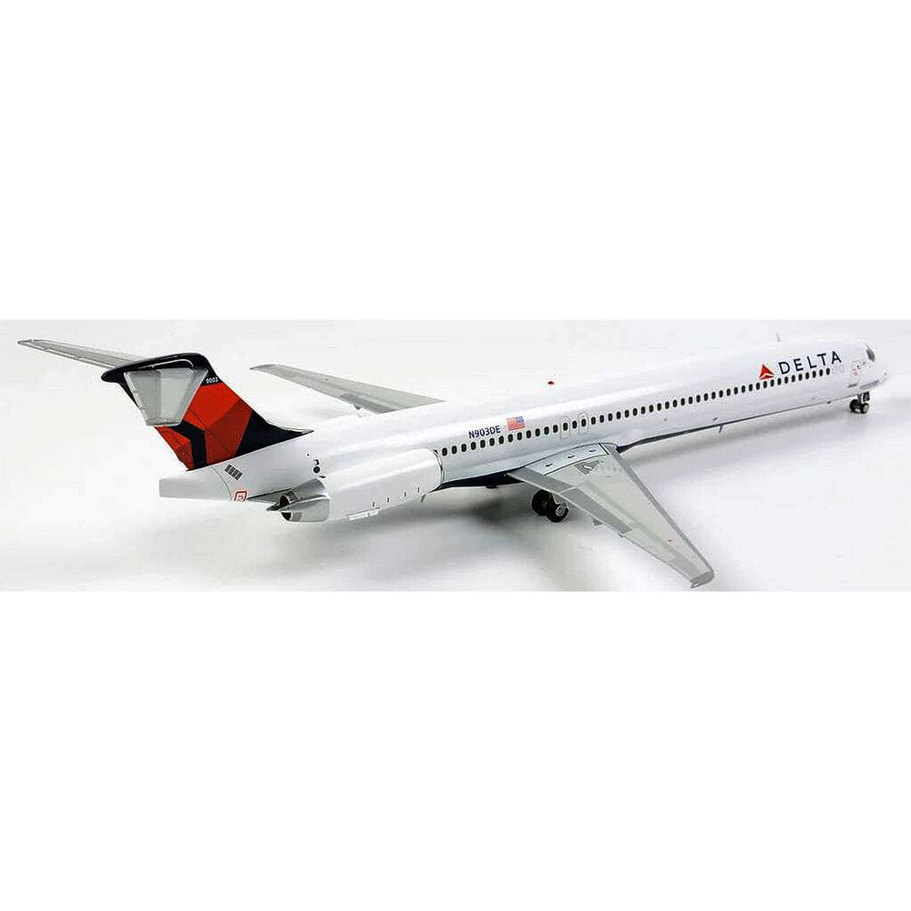 1-200 Delta MD-88 N903DE