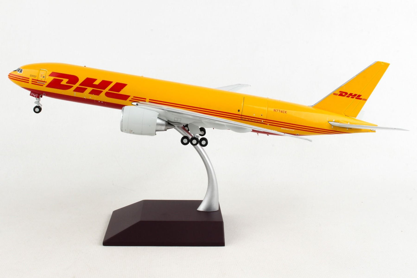 1/200 DHL / Kalitta Air B777-200LRF N774CK Interactive Series