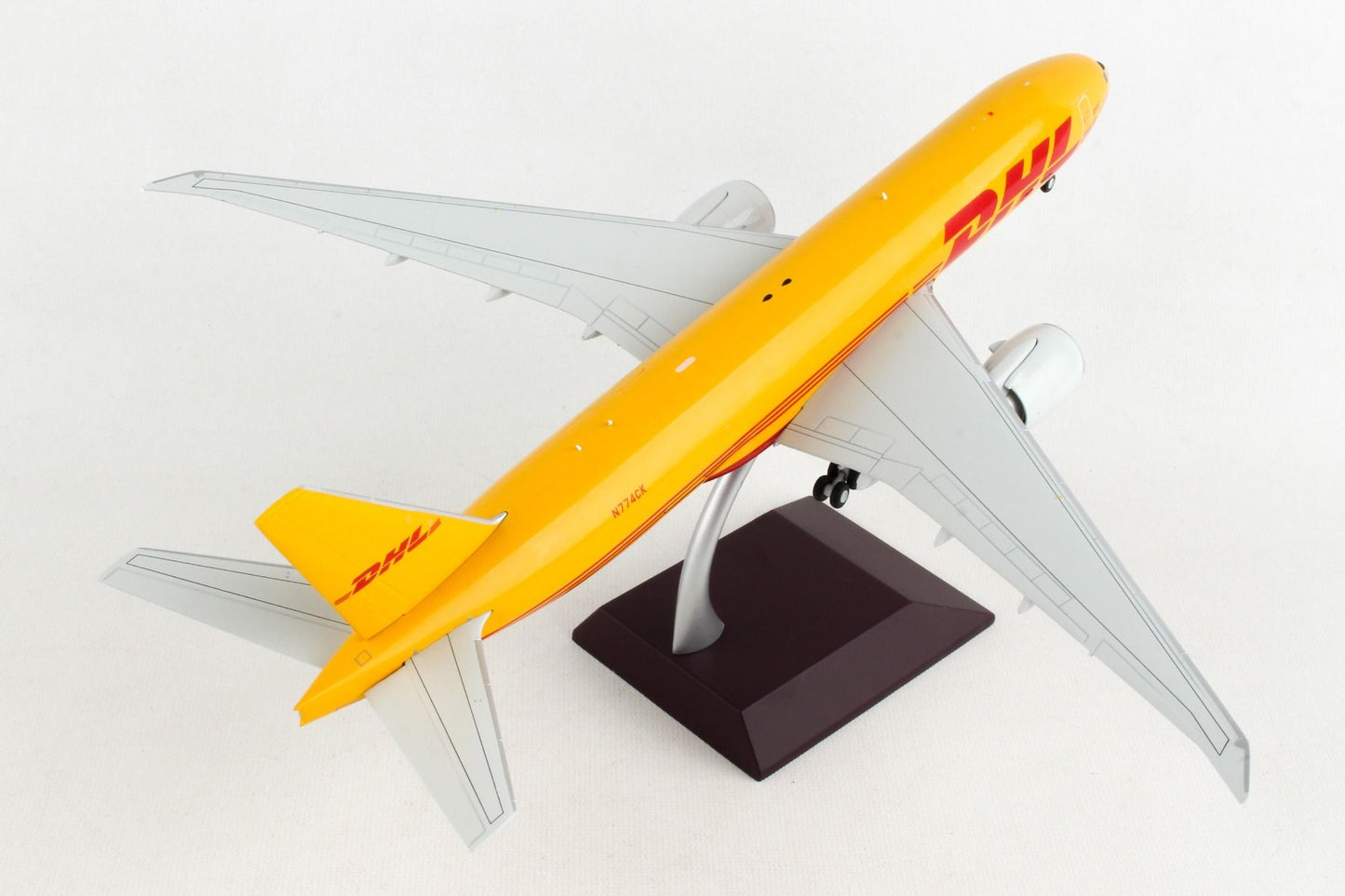 1/200 DHL / Kalitta Air B777-200LRF N774CK Interactive Series