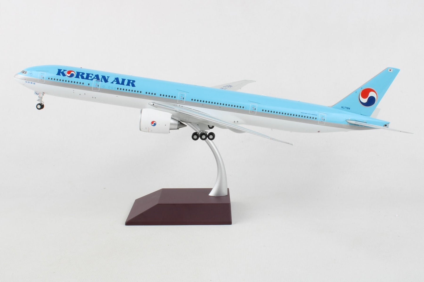 1/200 Korean Air B777-300ER