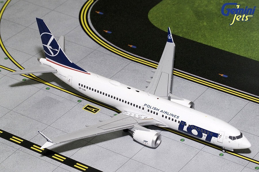 1/200 Lot Polish SP-LVA B737 MAX-8