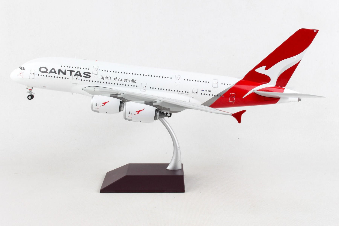 1/200 QANTAS A380-800 Hudson Fysh VH-OQB