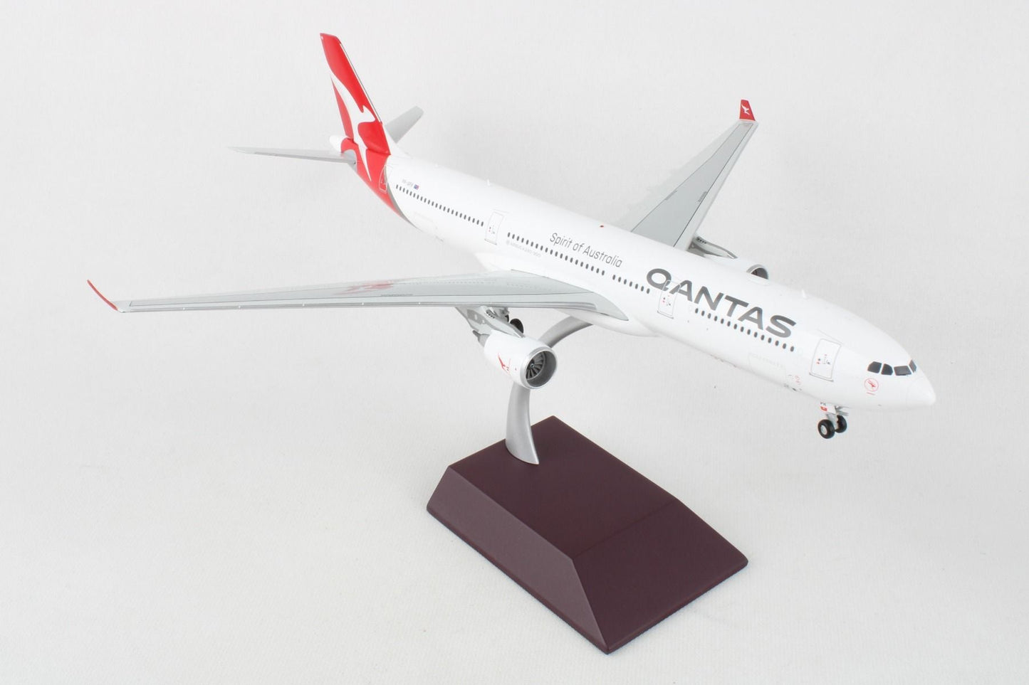 1/200 QANTAS A330-300