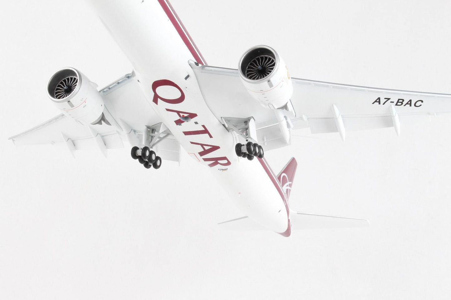 1/200 Qatar Airways B777-300ER "Retro" (Flaps Down) A7-BAC