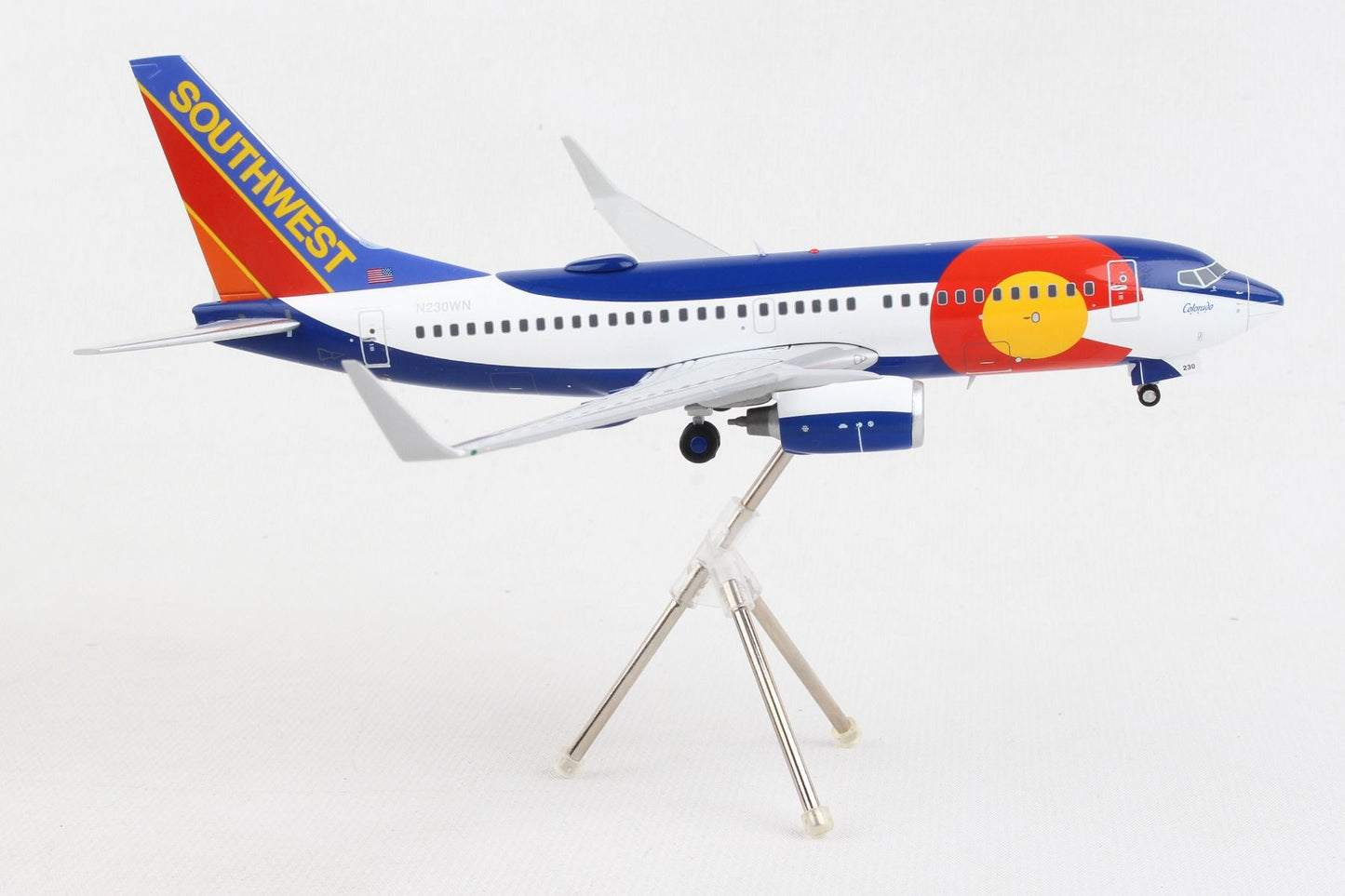 1/200 Southwest Airlines B737-700 N230WN iColorado Onei