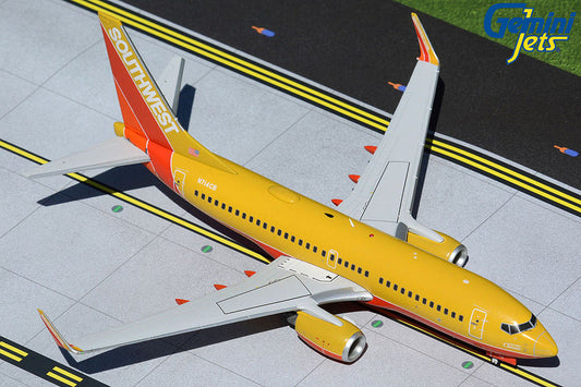 1/200 Southwest B737-700 N714CB  - Classic -