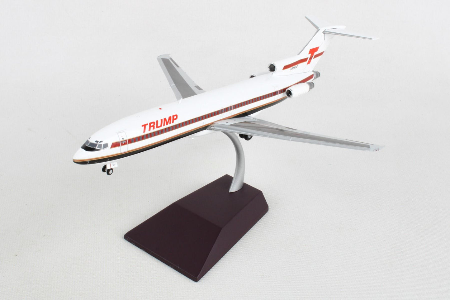 1/200 Trump Shuttle B727-200 N918TS