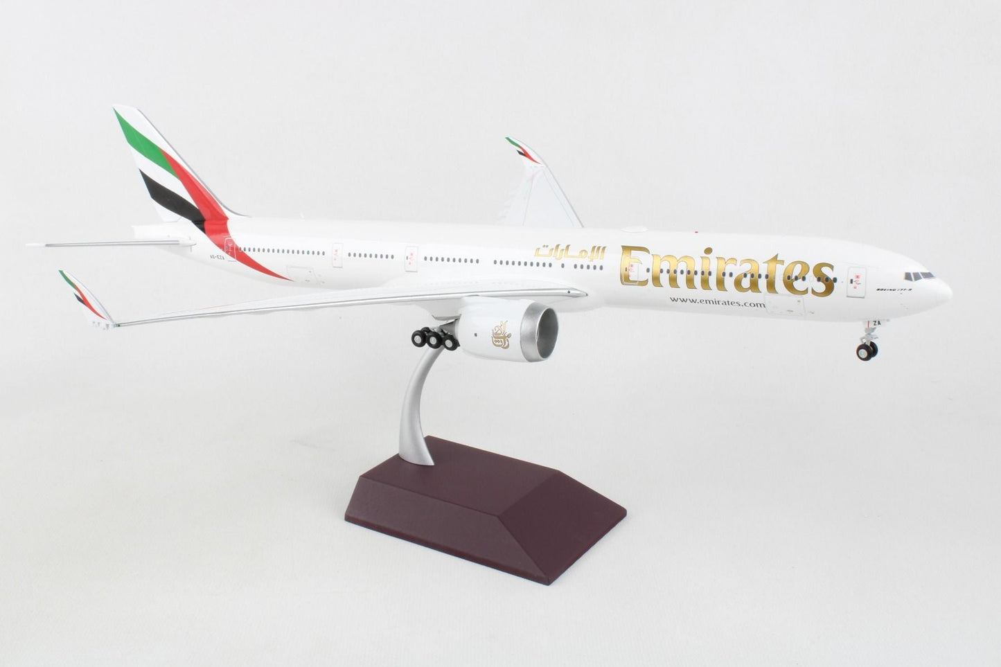 1/200 Emirates B777-9 A6-EZA