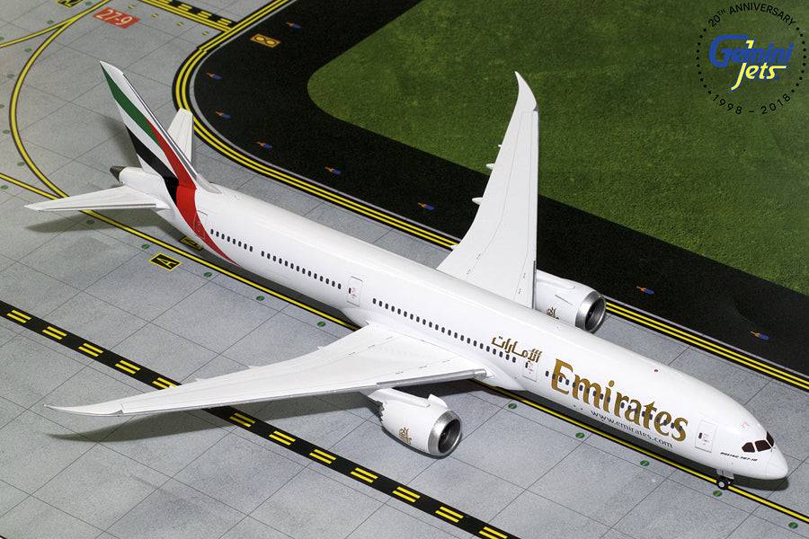 1/200 Emirates B787-10