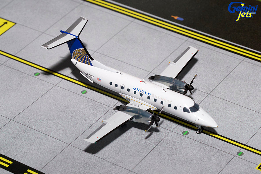 1/200 EMB-120 UnitedExpress N660CT (Curr