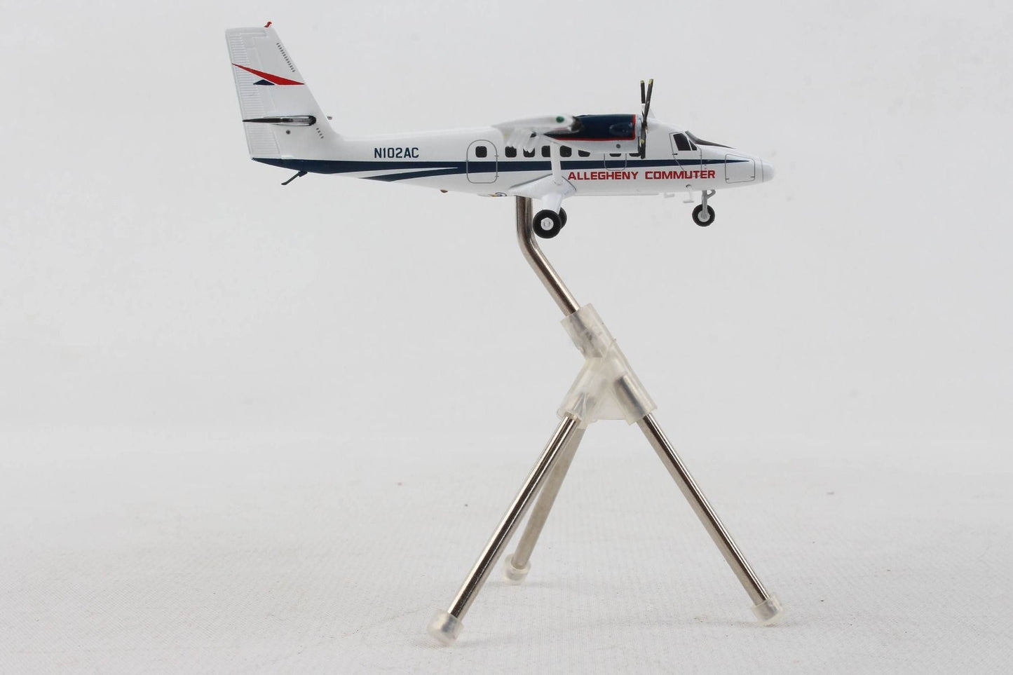 1/200 Allegheny Commuter DHC-6-300 Twin Otter N102AC    NEW MOULD!