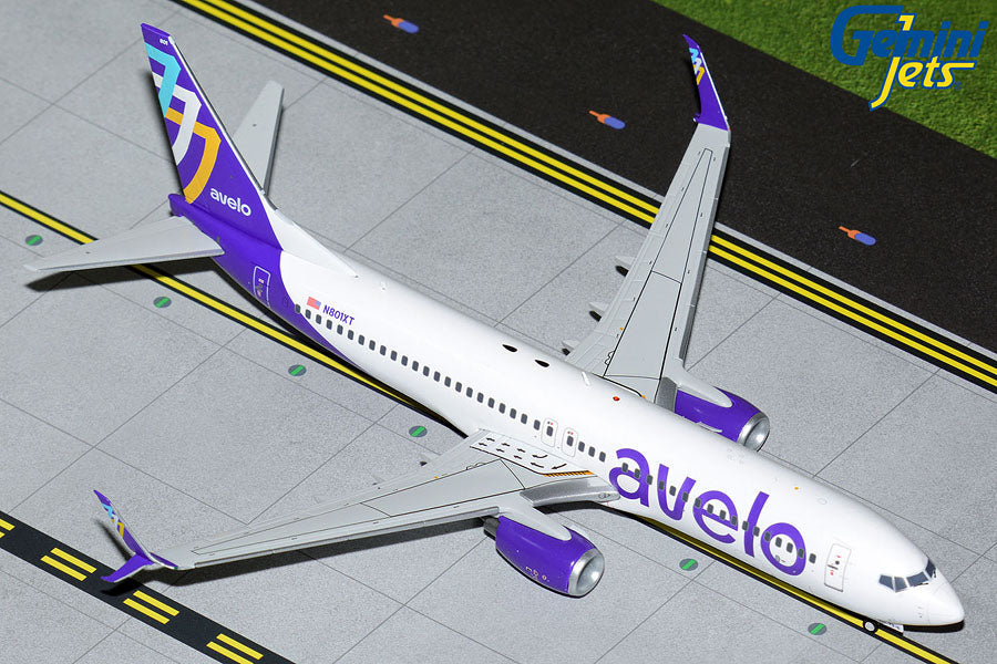 1/200 Avelo Airlines B737-800S N801XT