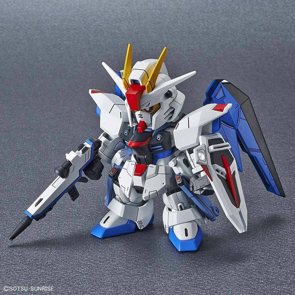 SD GUNDAM CROSS SILHOUETTE FREEDOM GUNDAM