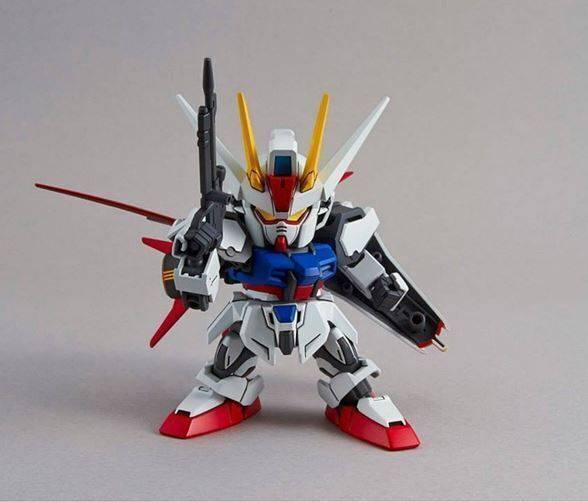 SD GUNDAM EX-STANDARD 002 AILE STRIKE GUNDAM