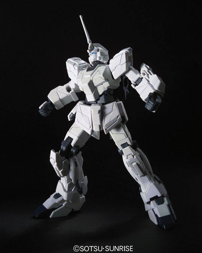 1/144 HGUC RX-0 UNICORN GUNDAM UNICORN MODE