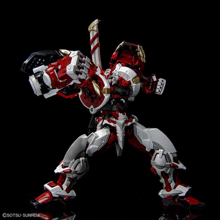 Hi RESOLUTION MODEL 1/100 GUNDAM ASTRAY RED FRAME POWERED RED