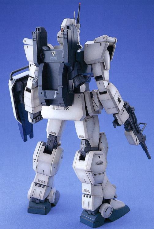 MG 1/100 RX-79G GUNDAM Ez8