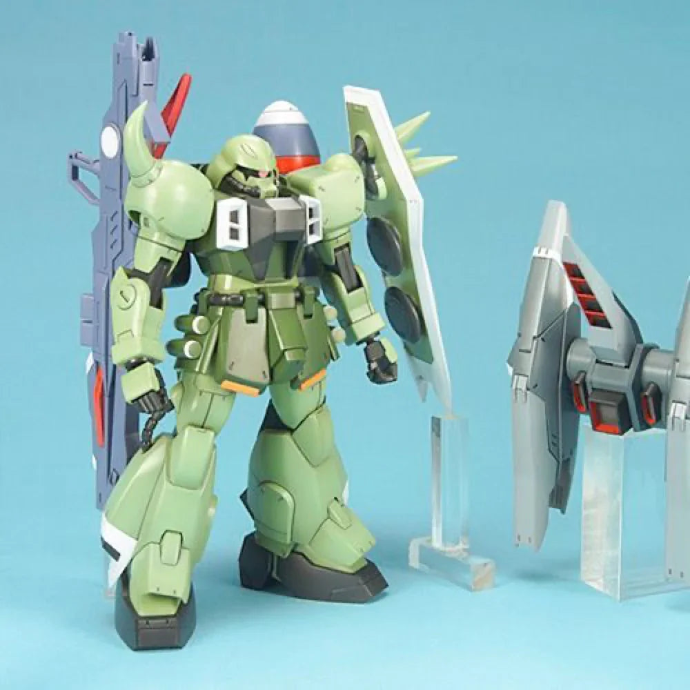 1/100 Zaku Warrior + Blaze Wizard & Gunner Wizard