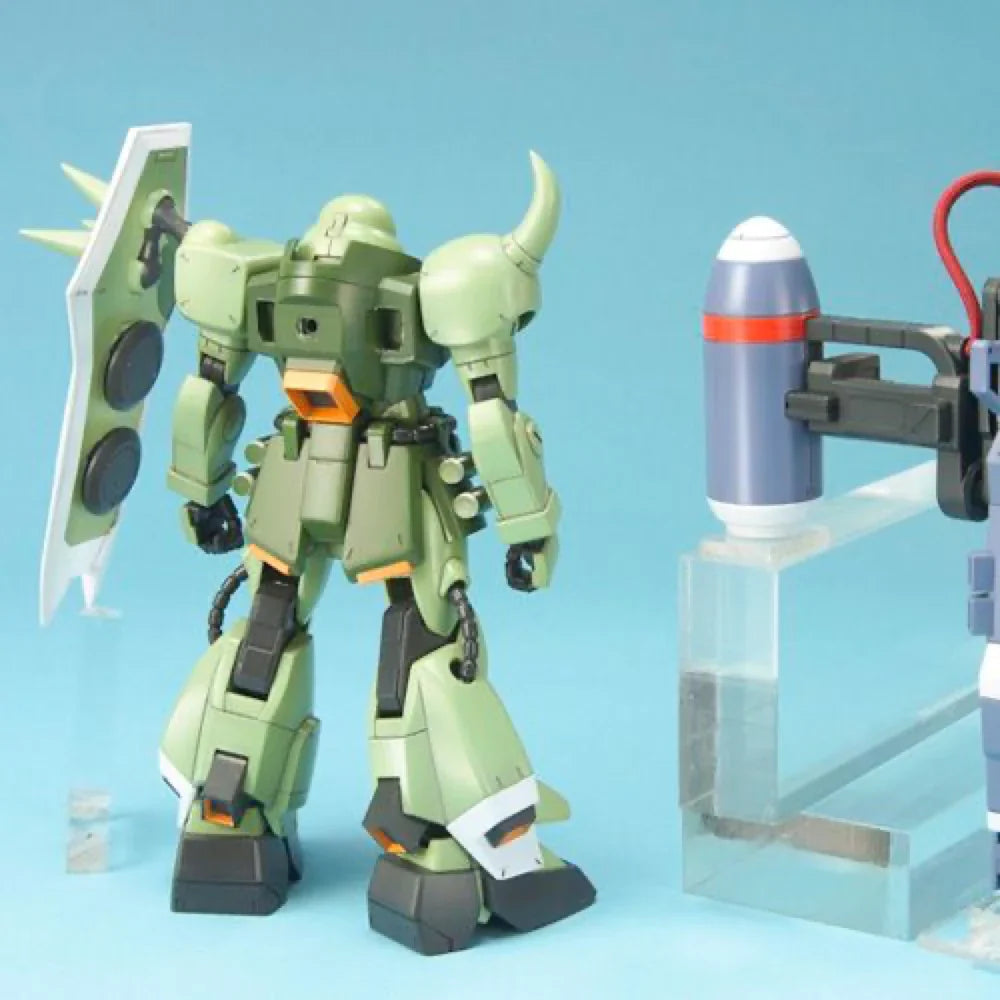 1/100 Zaku Warrior + Blaze Wizard & Gunner Wizard