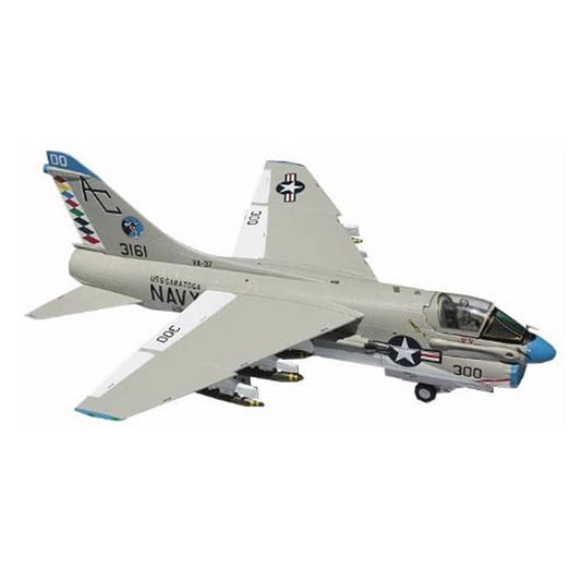 1/72 US Navy A-7 CorsairII Raging Bulls