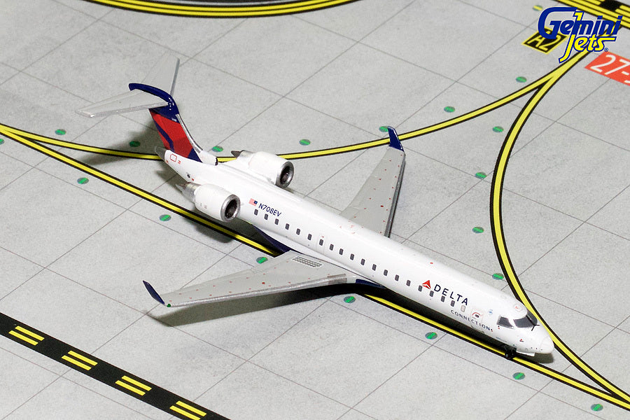 1/400 CRJ-700 Delta Connection N708EV