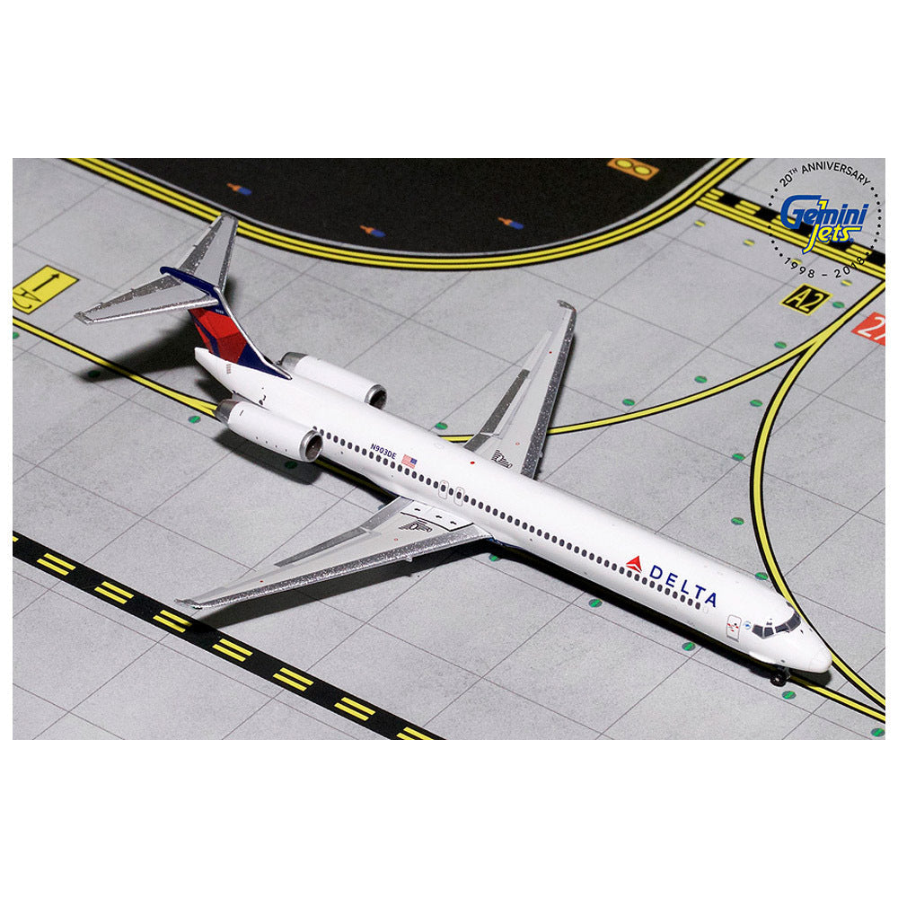 1/400 Delta MD-88 N903DE