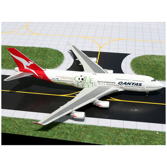 1/400 B747-400 Qantas 'World Cup' VH-OEB