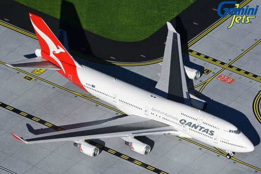 1/400 QANTAS B747-400ER VH-OEH