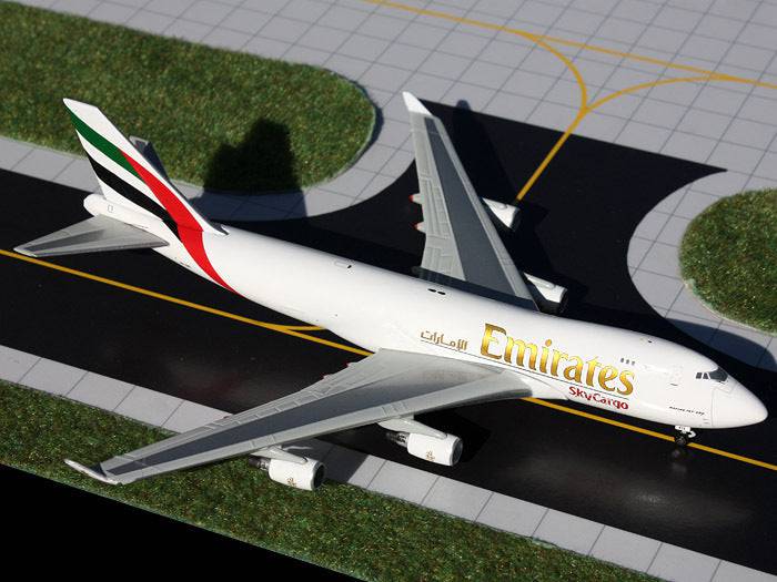 1/400 Emirates Sky Cargo 747-400F N415MC