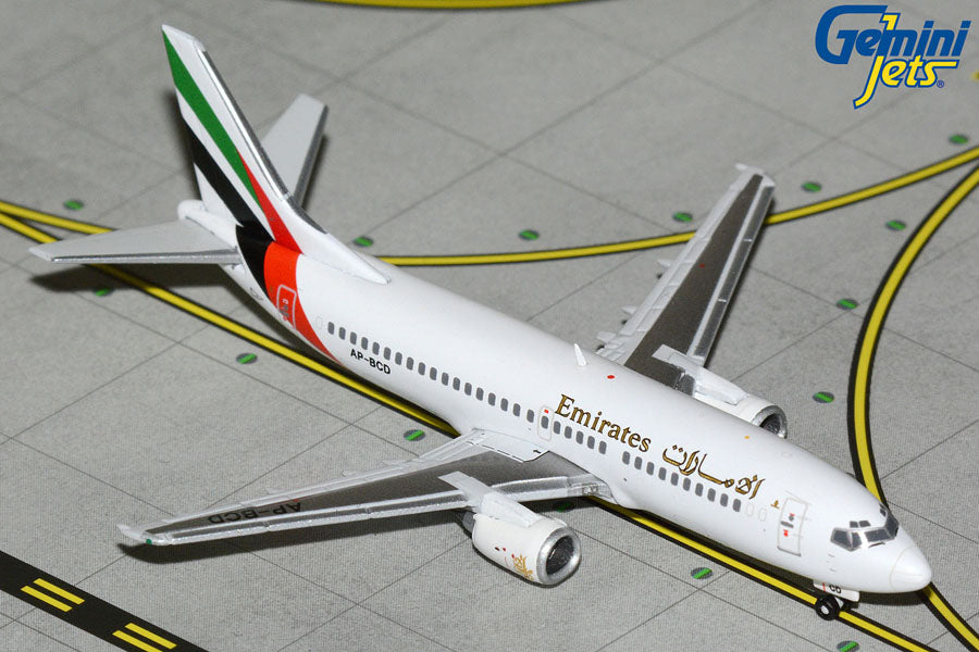 1/400 Emirates B737-300 Ap-Bcd 1980S Livery