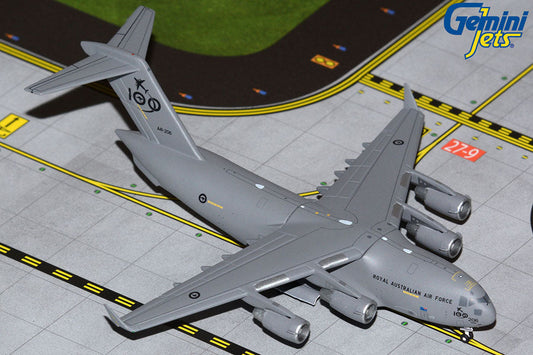 1/400 RAAF C-17A Globemaster III No 36 Sqn Amberley