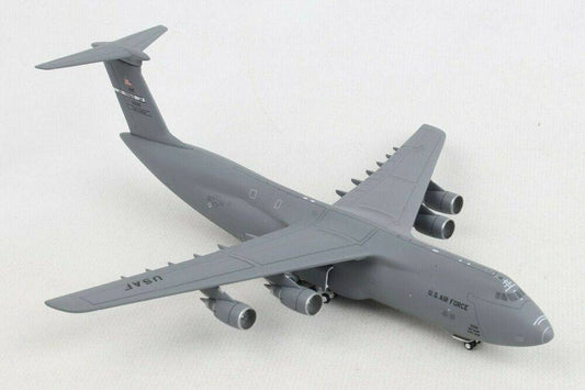 1/400 U.S. Air Force C-5M Super Galaxy