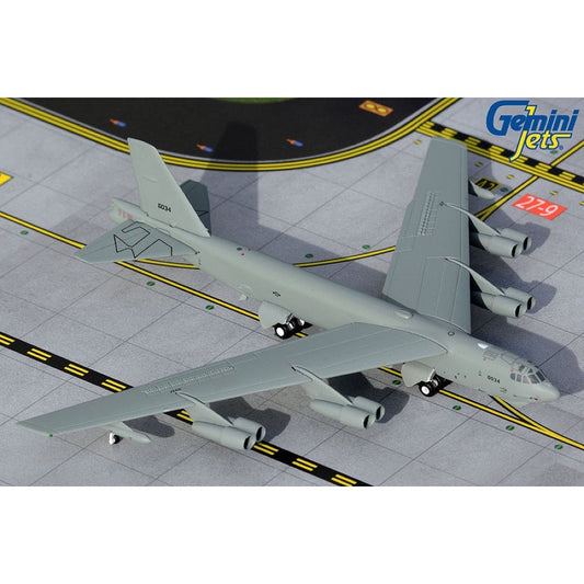 1/400 U.S. Air Force B-52H Stratofortress 60-0034