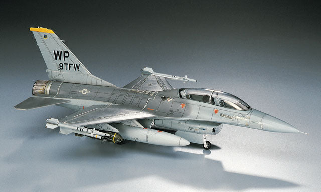 1/72 F-16B PLUS FIGHTING FALCON